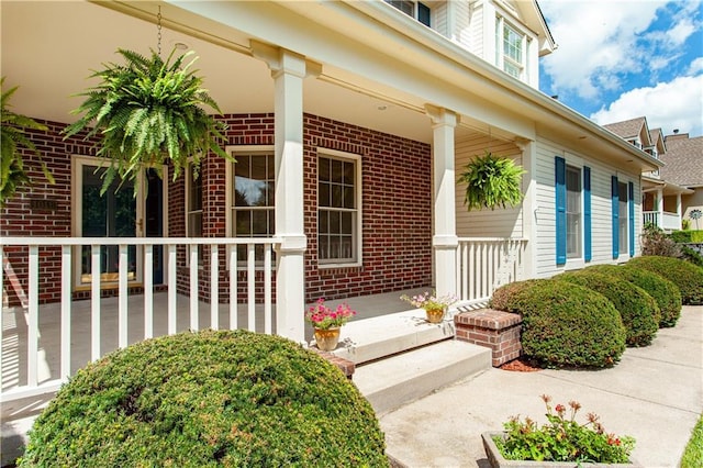 1016 SW Pacific Dr, Lees Summit, MO 64081 - photo 2