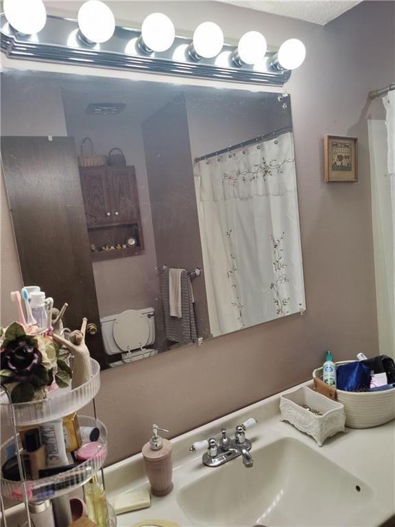 505 E Harold St, Olathe, KS 66061 - full bathroom with vanity