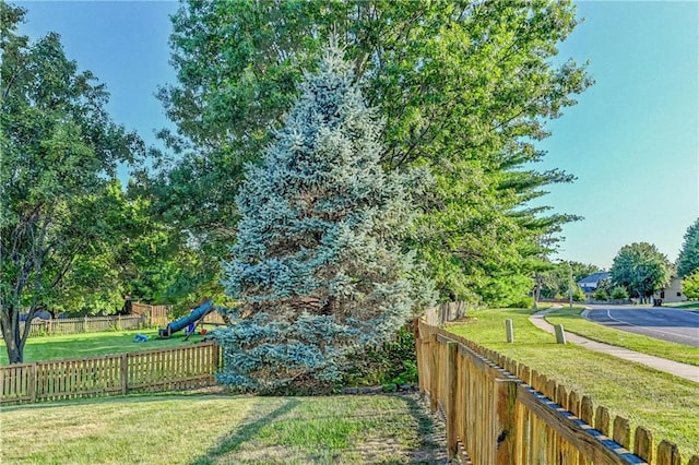6236 W 156th St, Overland Park, KS 66223 - view of yard with a playground