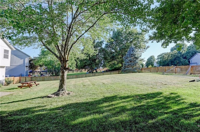6236 W 156th St, Overland Park, KS 66223 - view of yard