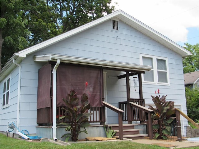 706 W 10th St, Sedalia, MO 65301 - view of front facade