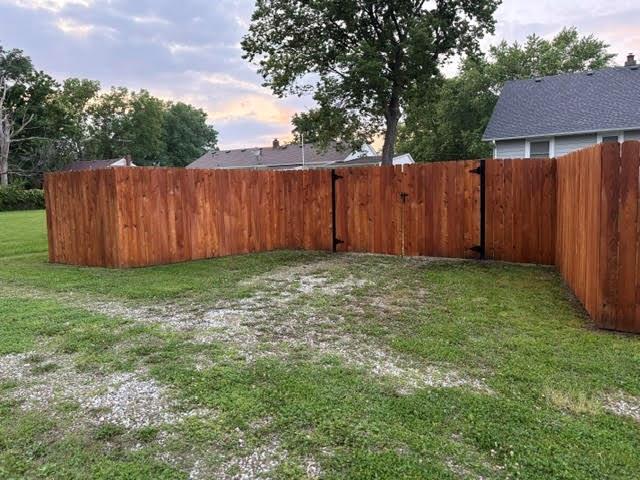 383 E Broadway St, Peculiar, MO 64078 - view of yard