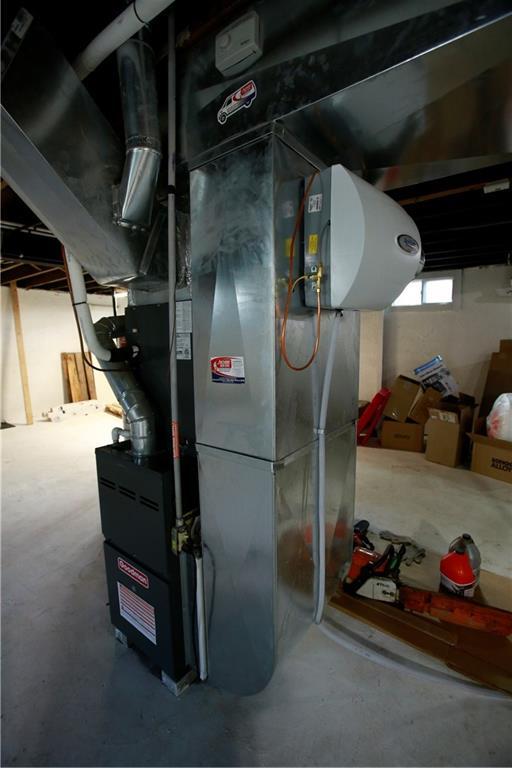 383 E Broadway St, Peculiar, MO 64078 - view of utility room