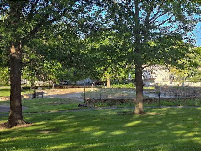 7809 E 87th St, Raytown, MO 64138 - photo 22