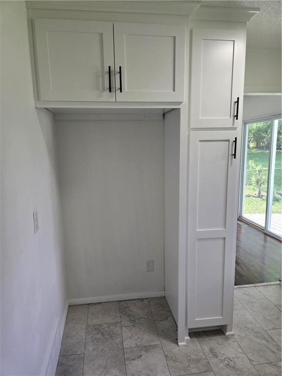 6302 E 120th Ter, Grandview, MO 64030 - view of closet