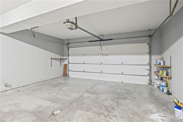 913 N Cochise Ave, Independence, MO 64056 - garage featuring a garage door opener