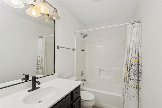 17150 S Walter St, Gardner, KS 66030 - full bath with vanity and shower / bath combination with curtain