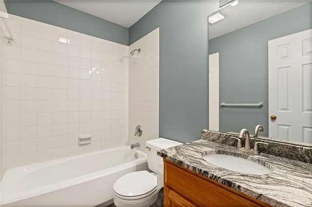 12324 S Clinton St, Olathe, KS 66061 - full bath featuring vanity and bathtub / shower combination