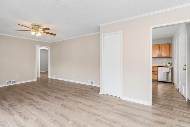 7652 Rainbow Dr, Prairie Village, KS 66208 - photo 5