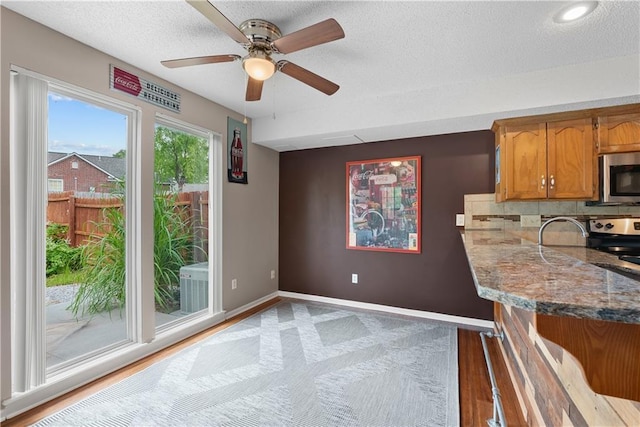 643 NE Swann Cir, Lees Summit, MO 64086 - photo 13