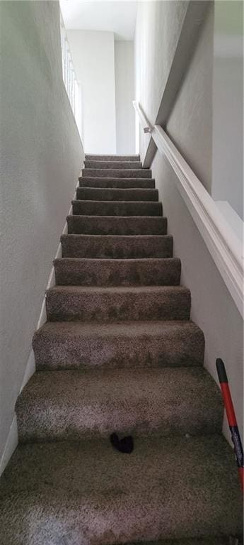 5107 E 26th St, Kansas City, MO 64127 - view of stairs