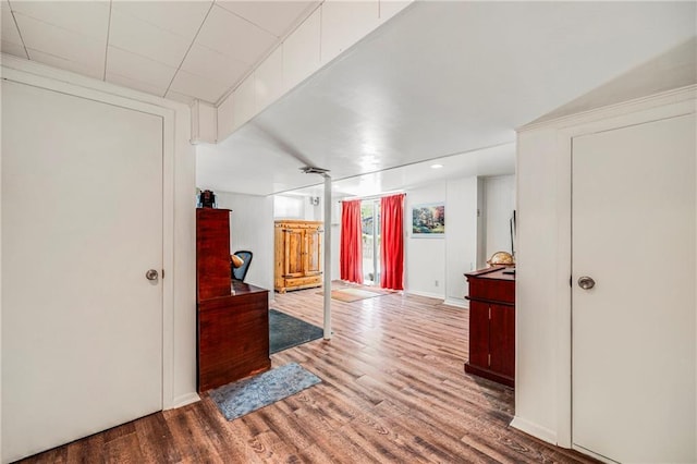 300 NE R D Mize Rd, Blue Springs, MO 64014 - hall featuring wood finished floors and recessed lighting