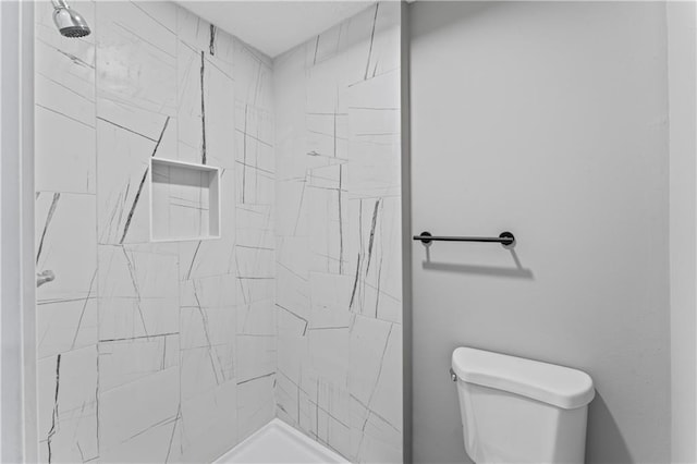 10240 W 96th Ter Unit B, Overland Park, KS 66212 - bathroom featuring toilet and a tile shower