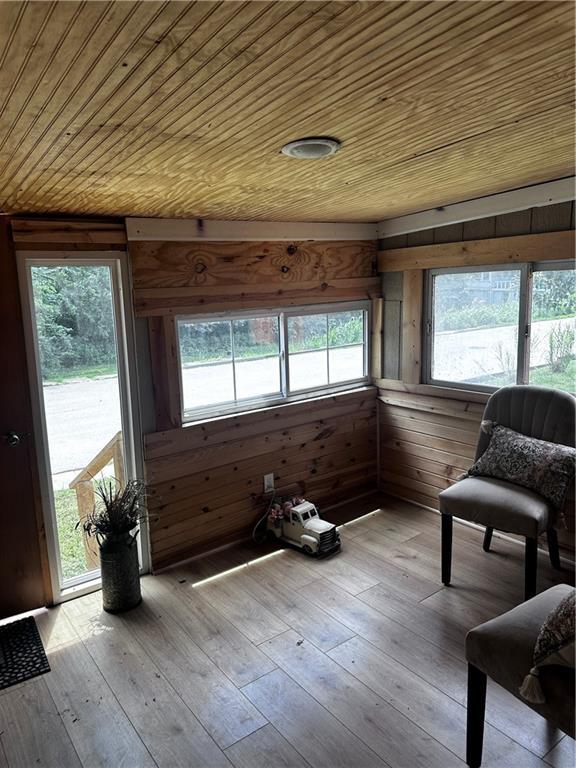 300 W Sea Ave, Independence, MO 64050 - sunroom with plenty of natural light