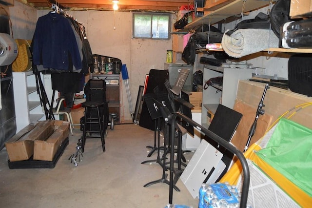 13655 S Sycamore St, Olathe, KS 66062 - view of storage