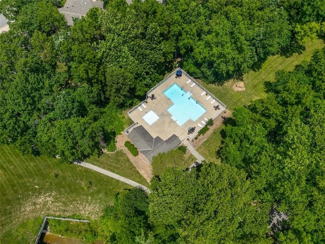 5329 Park St, Shawnee, KS 66216 - drone / aerial view of a pool