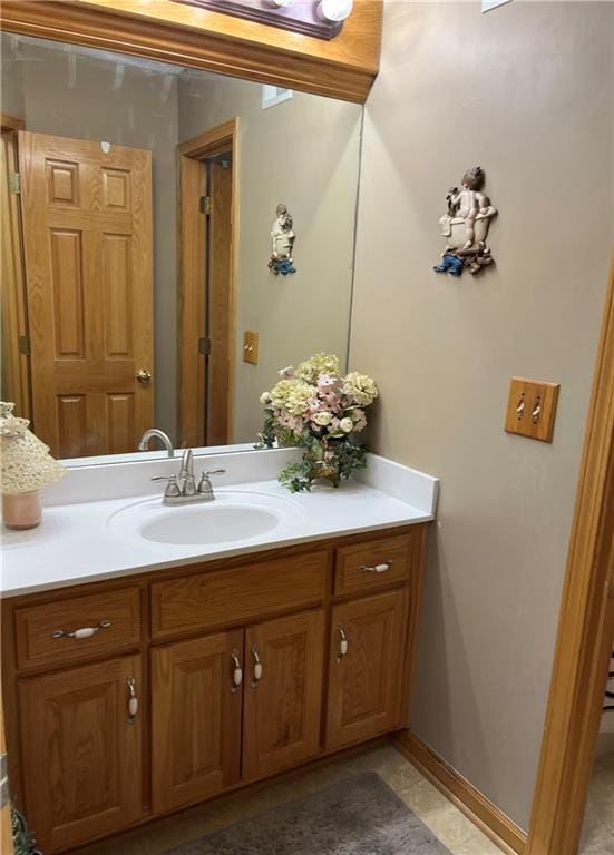 15733 Pine Cir, Basehor, KS 66007 - bathroom featuring vanity