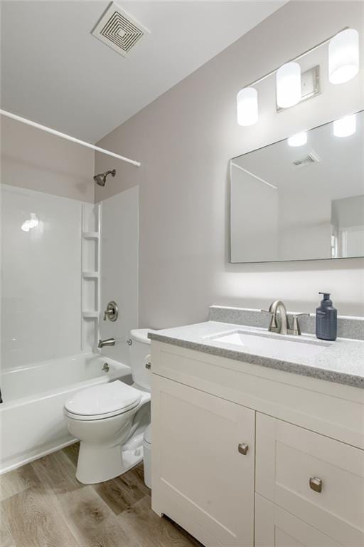 904 N Parkway Dr, Olathe, KS 66061 - photo 16