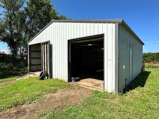 12074 S 1600th Rd, Nevada, MO 64772 - view of outdoor structure
