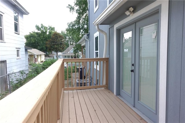 5032 E 8th St, Kansas City, MO 64124 - view of wooden deck