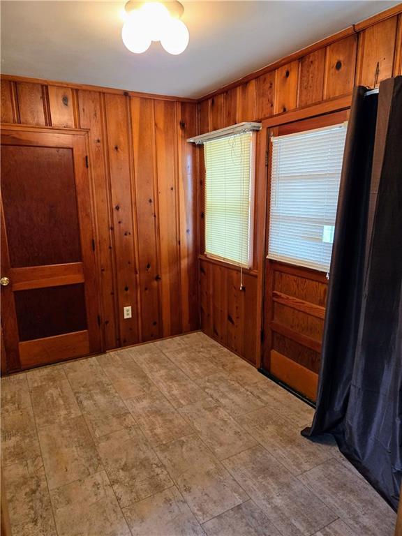 408 E Gay St, Warrensburg, MO 64093 - photo 13
