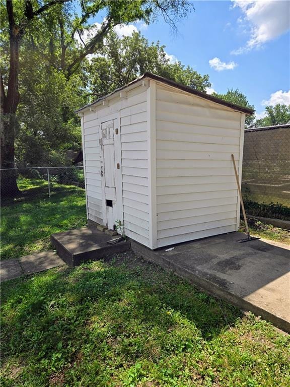 408 E Gay St, Warrensburg, MO 64093 - photo 16
