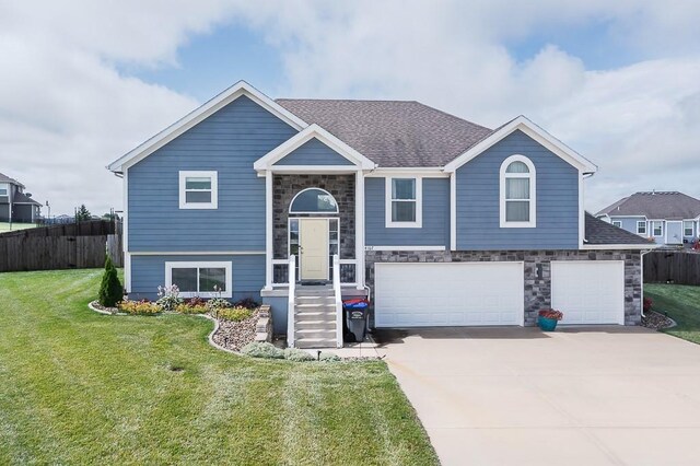 14167 Ashbury Ct, Basehor, KS 66007 - photo 1