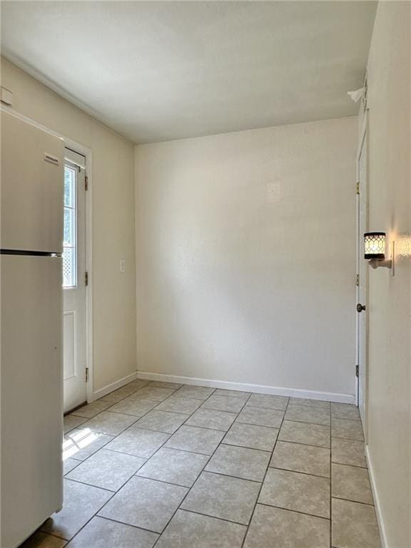 400 Webster St, Chillicothe, MO 64601 - empty room with light tile patterned floors