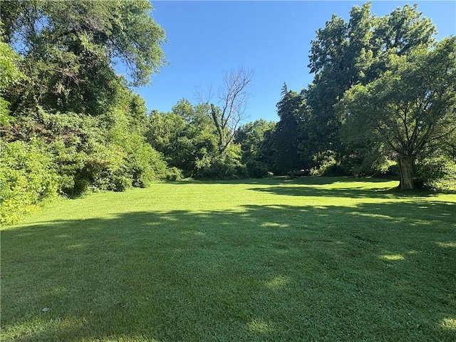 620 Tyronne St, Saint Joseph, MO 64505 - photo 2