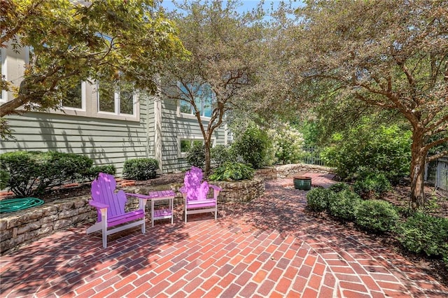 12409 Cambridge Cir, Leawood, KS 66209 - view of patio / terrace
