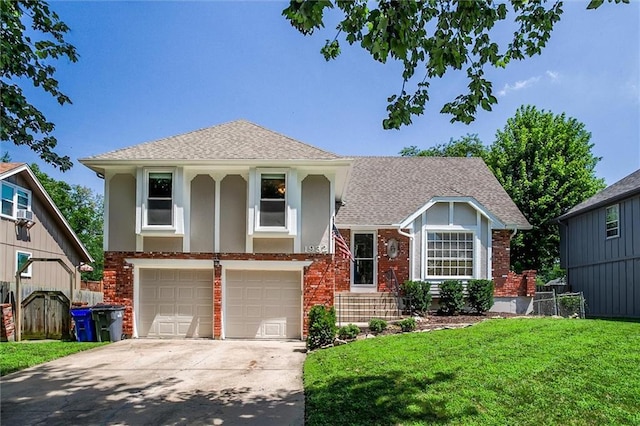 1932 E Sheridan Bridge Ln E, Olathe, KS 66062 - photo 1