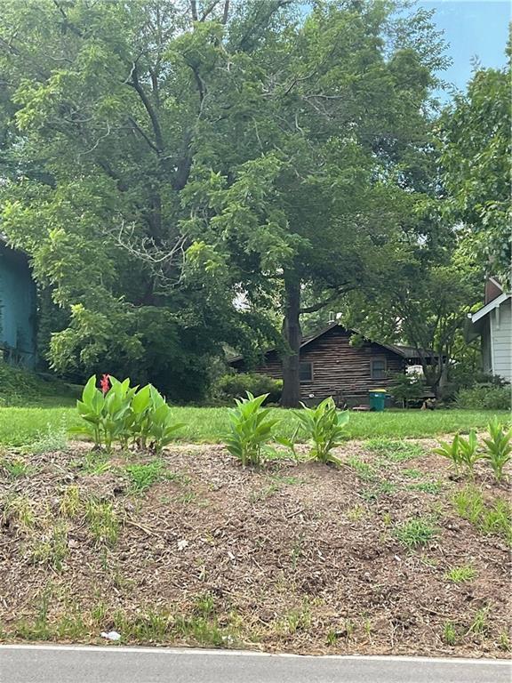 11312 E Sheley Rd, Independence, MO 64053