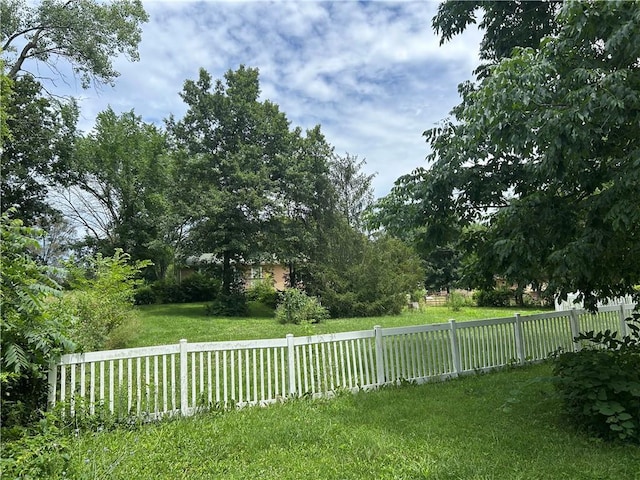 34908 E Shores Rd, Lone Jack, MO 64070 - view of yard