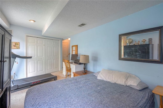 17470 S Walter St, Gardner, KS 66030 - bedroom with a textured ceiling and a closet