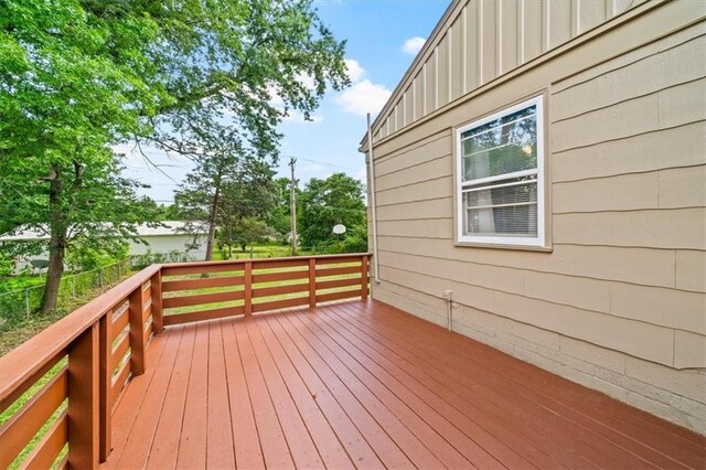 1115 W 26th St S, Independence, MO 64052 - view of wooden deck