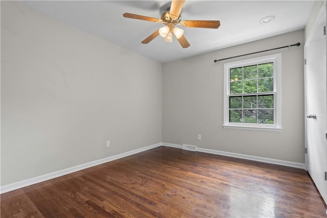 7710 Noland Rd, Lenexa, KS 66216 - empty room featuring wood finished floors, ceiling fan, and recessed lighting