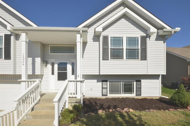 12905 Ridgeview Dr, Platte City, MO 64079 - view of front facade