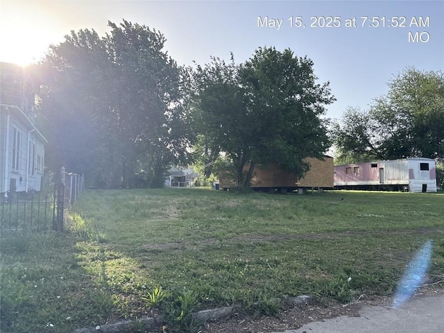 2221 S 9th St, Saint Joseph, MO 64503 - photo 1