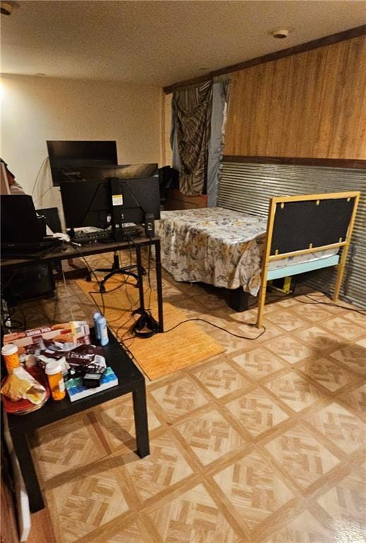 2003 S Elm St, Pittsburg, KS 66762 - bedroom featuring light flooring