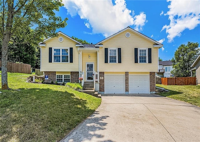 1017 SW Primrose Ct, Grain Valley, MO 64029 - photo 1