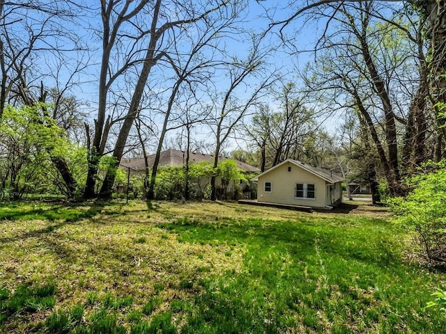 3928 E 58th St, Kansas City, MO 64132 - view of grassy yard
