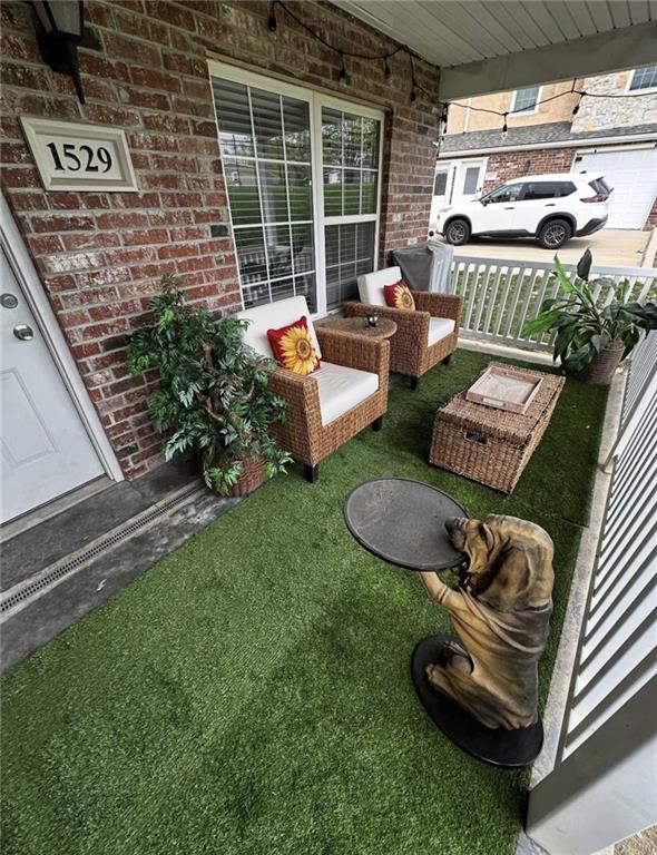 1529 E 120th St, Olathe, KS 66061 - view of covered porch