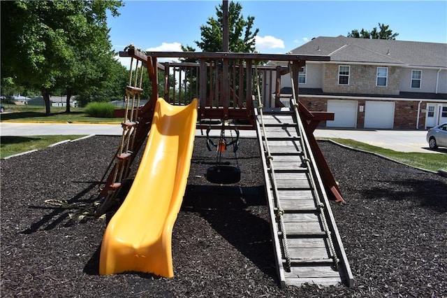 1529 E 120th St, Olathe, KS 66061 - view of playground
