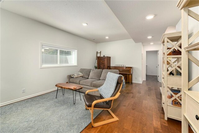 859 Canyon Ln, Lansing, KS 66043