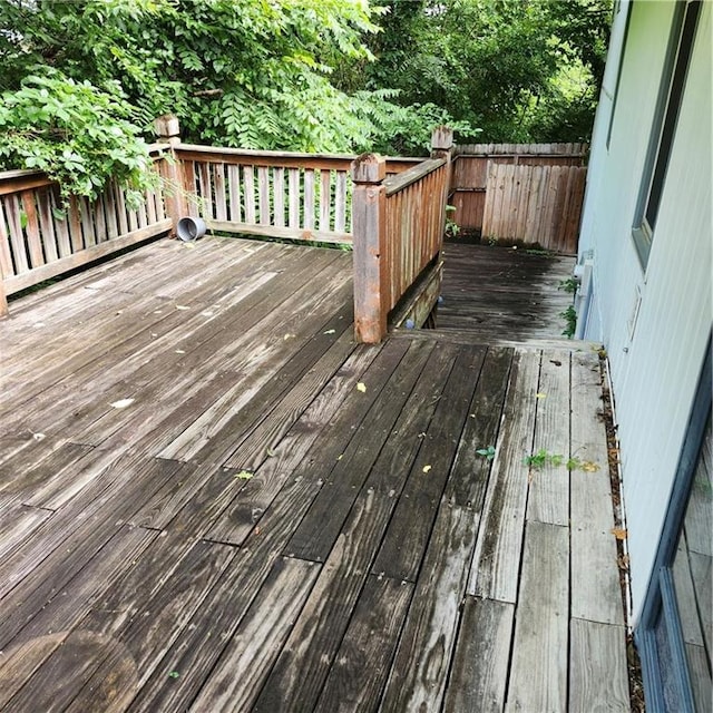 9318 Greenway Ln, Lenexa, KS 66215 - view of wooden deck