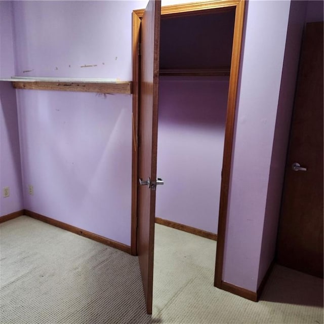 9318 Greenway Ln, Lenexa, KS 66215 - view of closet