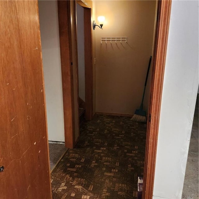 9318 Greenway Ln, Lenexa, KS 66215 - view of corridor
