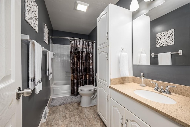 15714 Leavenworth Rd, Basehor, KS 66007 - full bathroom featuring vanity and shower / bath combination with curtain