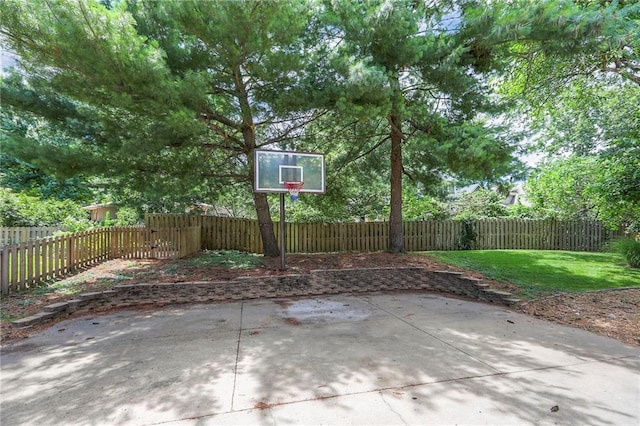 11512 Hadley St, Overland Park, KS 66210 - view of fenced backyard
