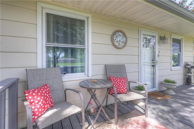 2509 E 4th St, Pittsburg, KS 66762 - view of wooden porch